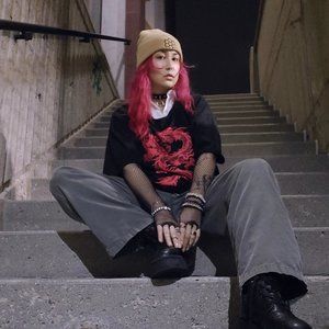 Meet your Posher, Summer